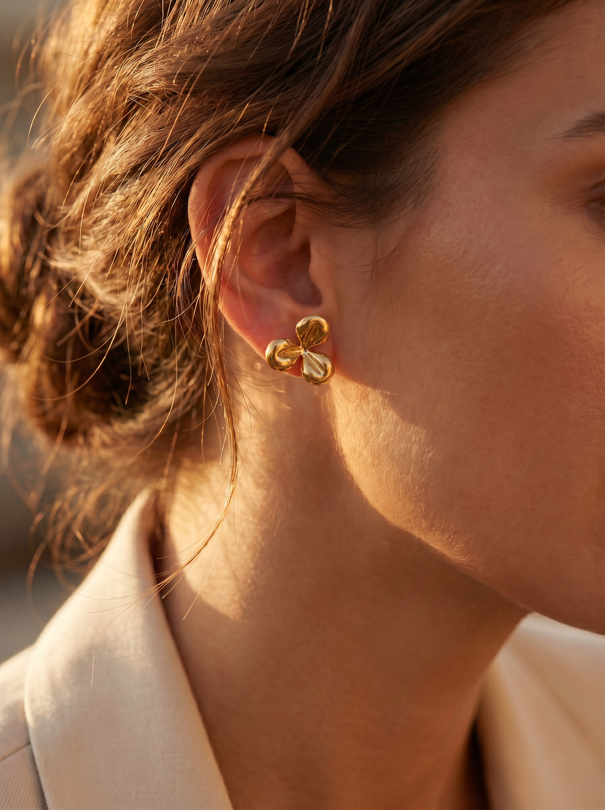 3 Petal Flower Stud - Golden