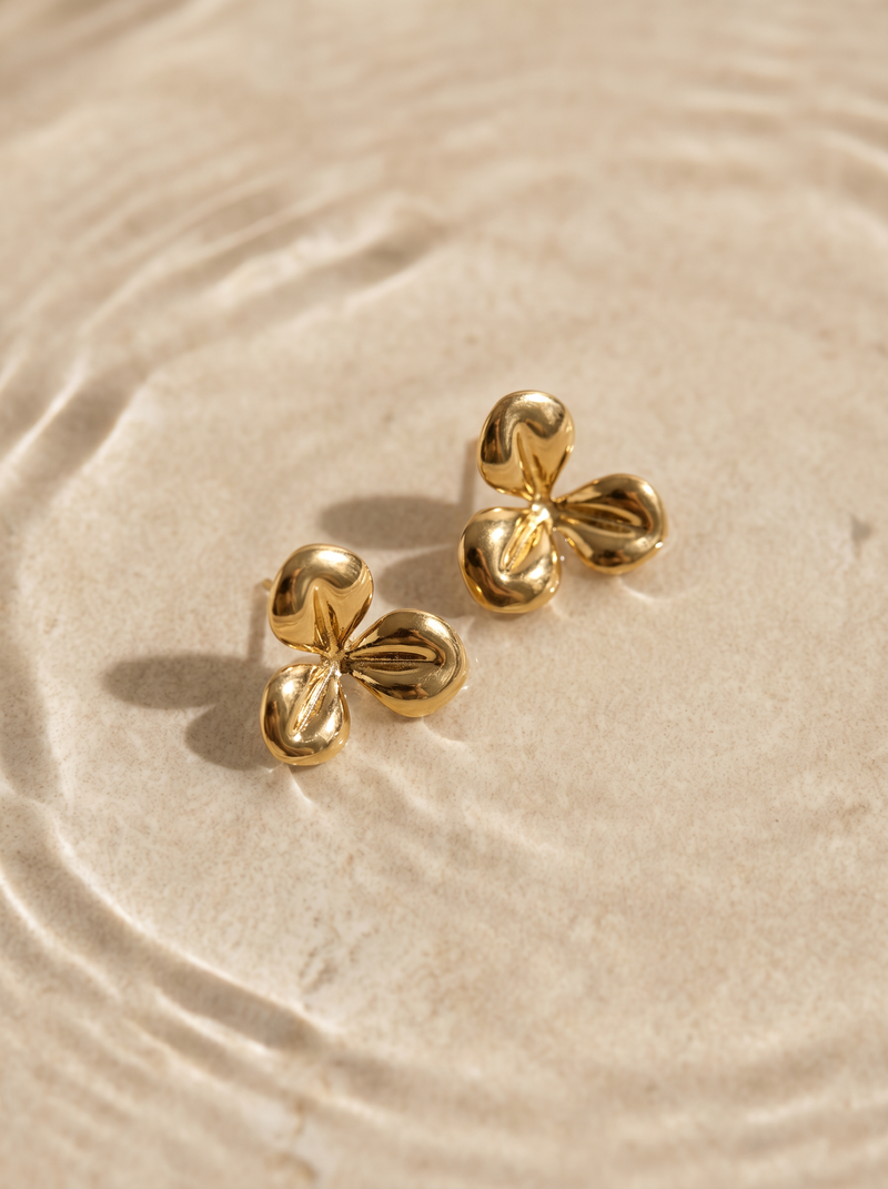3 Petal Flower Stud - Golden