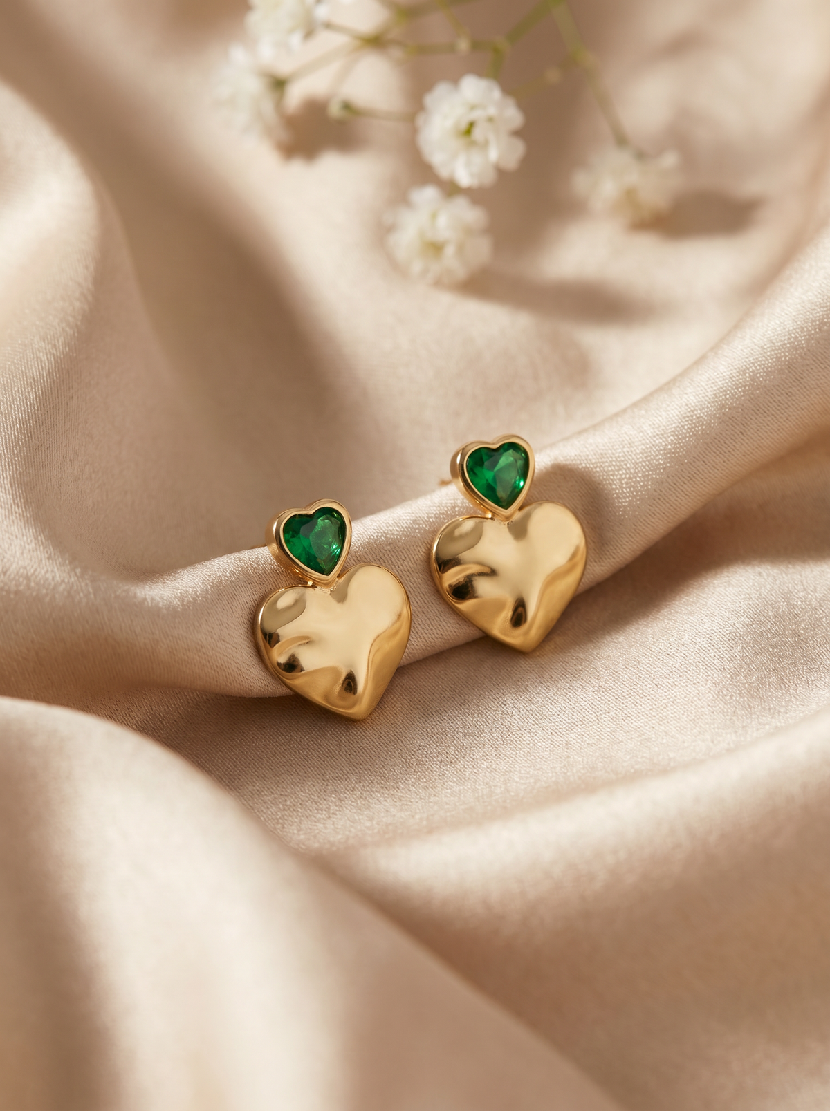 Heart Droplet with Emerald Stone